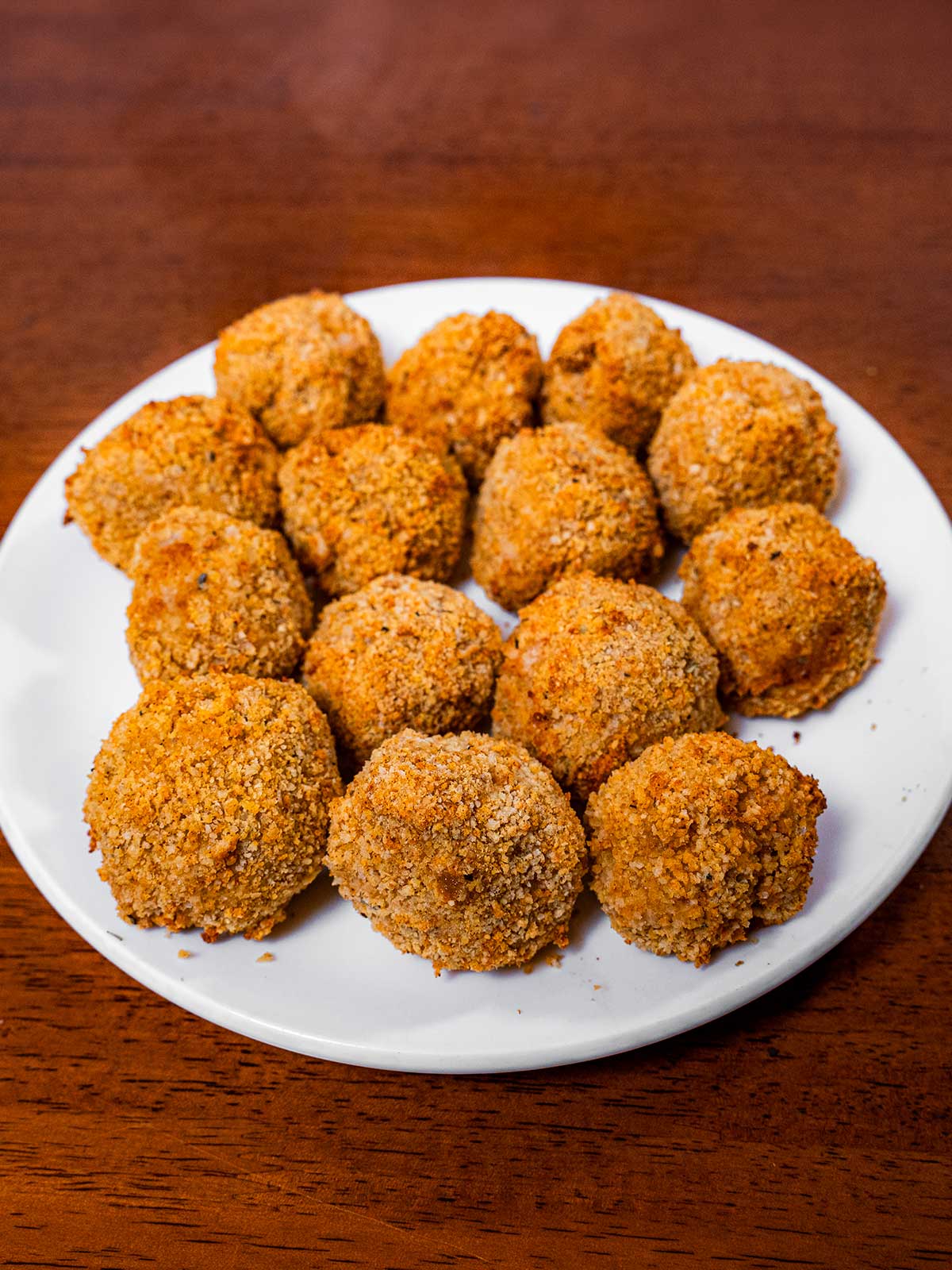 Air fryer panko crusted parmesan meatballs &ndash; high-protein crispy appetizer recipe