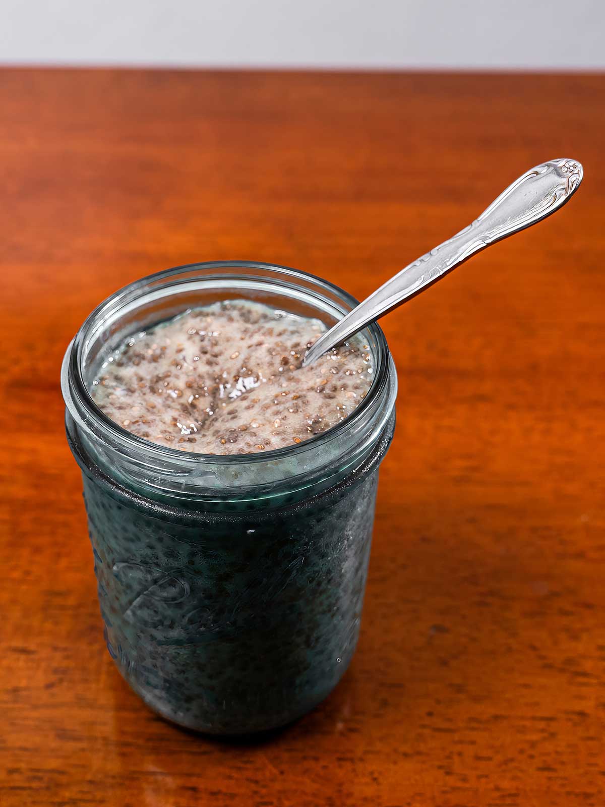 Banana chia seed pudding in a glass &ndash; high-protein breakfast with banana and chia seeds