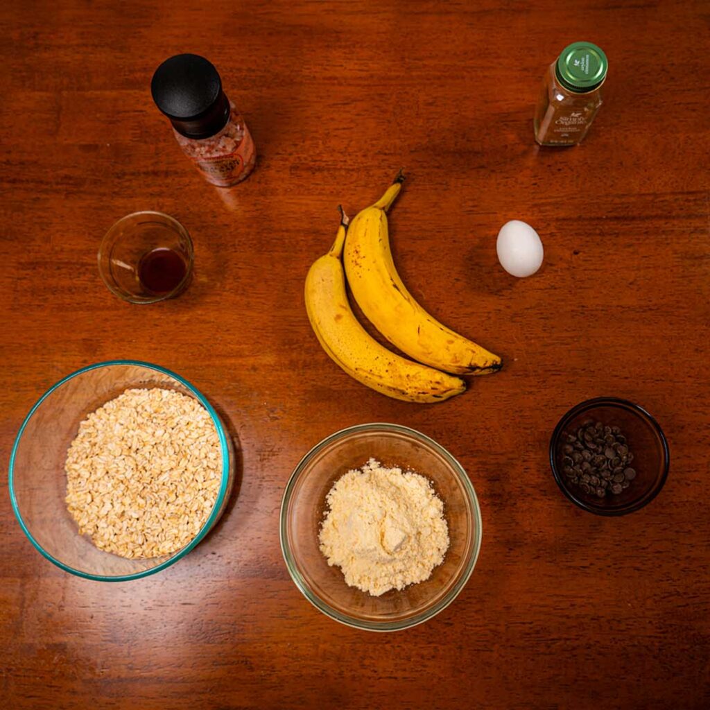 Banana oatmeal protein cookies ingredients &ndash; oats, banana, protein powder for high-protein baking