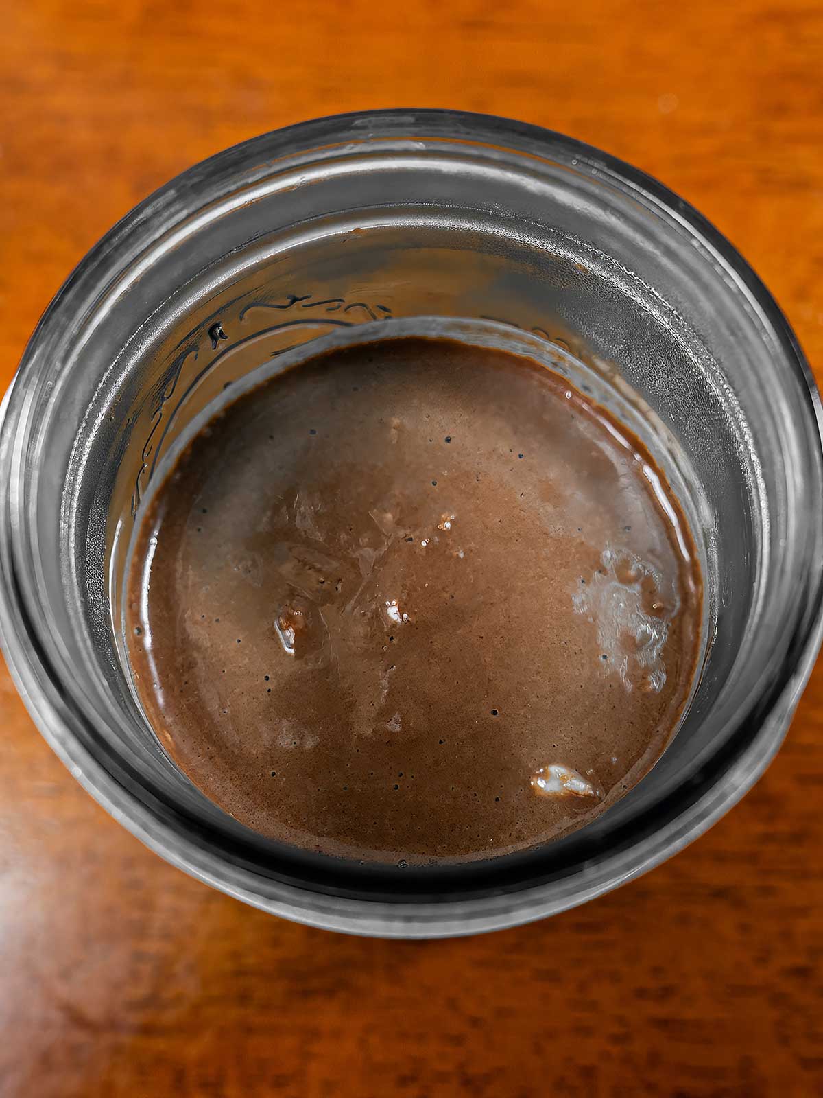 Chocolate peanut butter overnight oats in a glass jar &ndash; high-protein breakfast meal prep