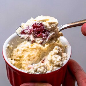 Cottage cheese mini cheesecake recipe card – high-protein no-bake dessert with nutrition facts