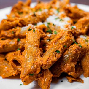 Easy tomato pasta recipe card &ndash; quick high-protein dinner with fresh tomatoes