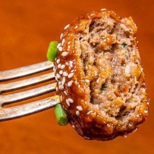Honey sriracha meatballs recipe card – high-protein sweet and spicy dinner from Flexible Feasts
