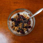 Mixed berry protein yogurt &ndash; high-protein breakfast bowl with Greek yogurt and fresh berries