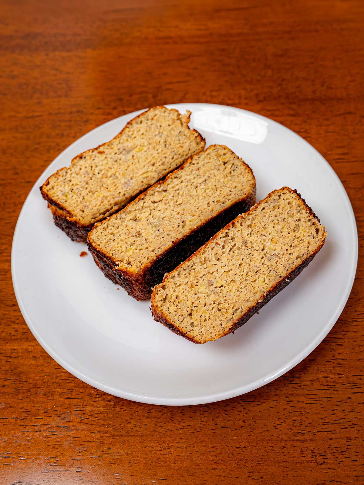 Protein banana bread loaf sliced &ndash; high-protein healthy breakfast with banana and protein powder