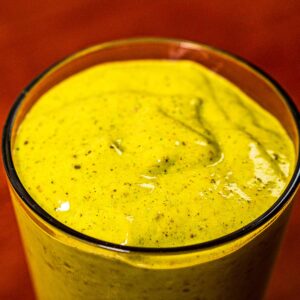 Tropical green protein smoothie recipe card &ndash; nutrition facts and high-protein breakfast instructions