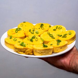 Cottage cheese egg bites with bacon and cheddar &ndash; high protein breakfast recipe