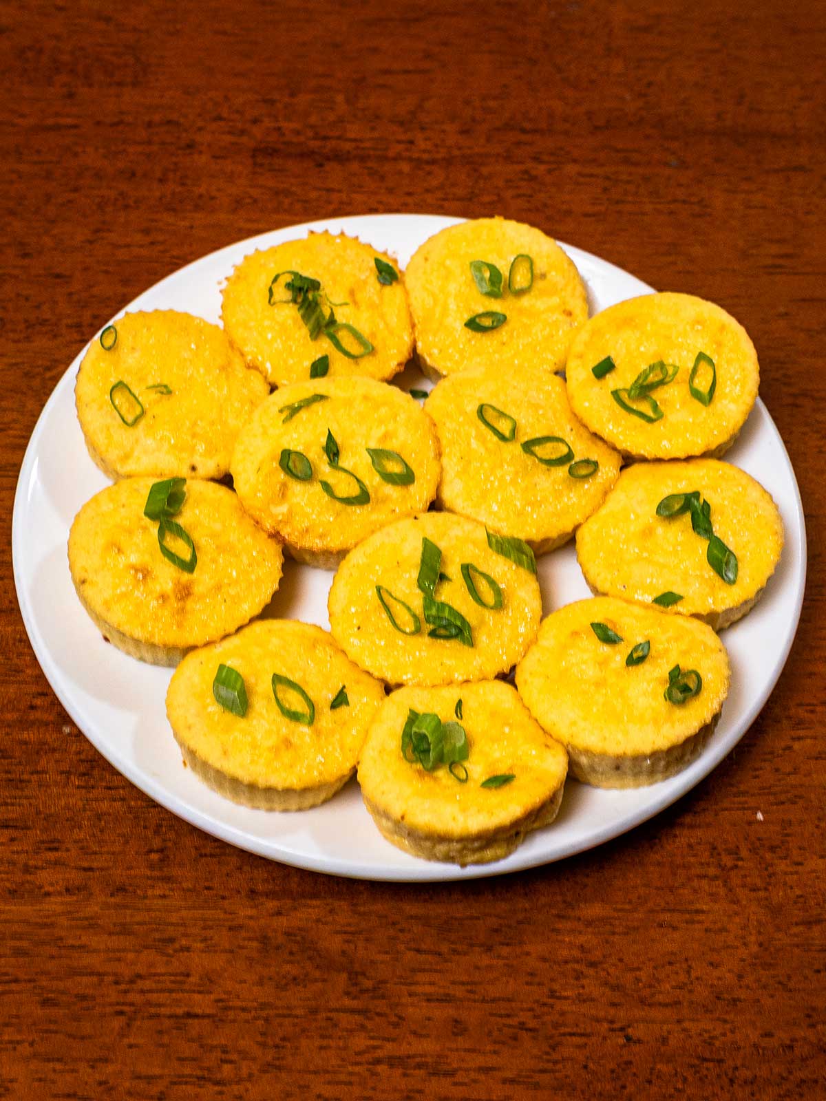 Cottage cheese egg bites with bacon and cheddar &ndash; high protein breakfast meal prep