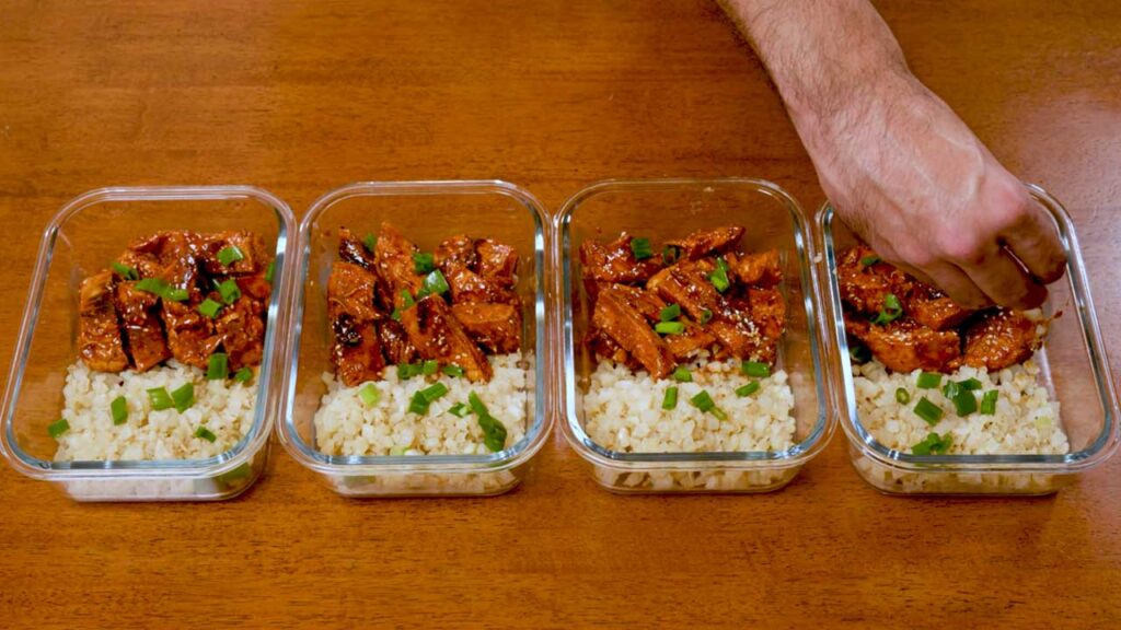 Making Korean chicken meal prep – step 4: finished meal prep containers ready for the week