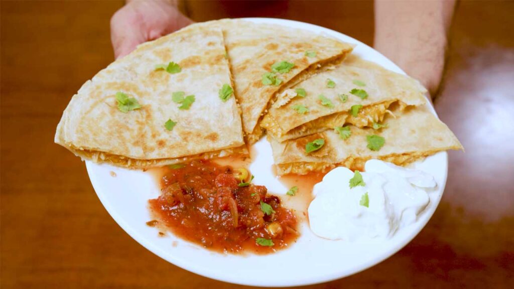 Making creamy chicken quesadilla – step 4: assembling and finishing the high-protein recipe