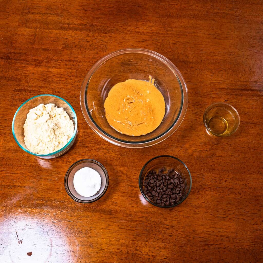 Protein peanut butter cups ingredients -- peanut butter, chocolate, protein powder