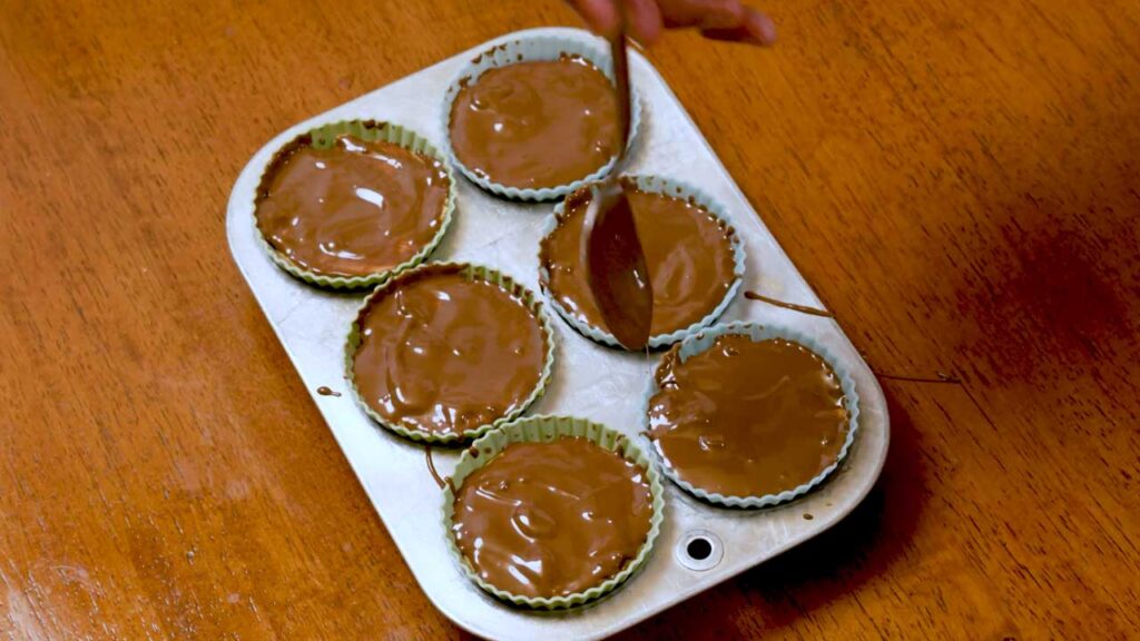 Making protein peanut butter cups -- step by step preparation