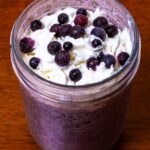 Blueberry chia seed protein pudding recipe, a high-protein breakfast with chia seeds and blueberries