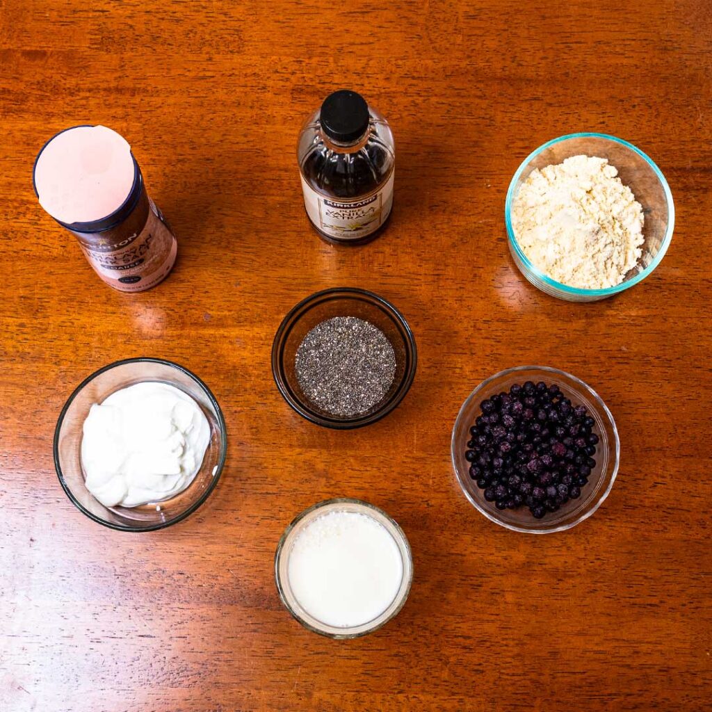 Blueberry chia seed protein pudding recipe – high-protein breakfast with chia seeds and blueberries