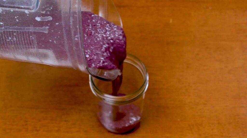 Mixed berry protein smoothie recipe – high-protein smoothie step-by-step process photo
