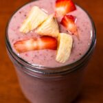 Strawberry banana protein smoothie recipe &ndash; high-protein easy smoothie with banana