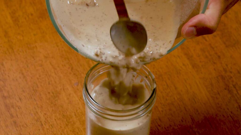 Vanilla latte protein overnight oats – protein-packed breakfast in a jar